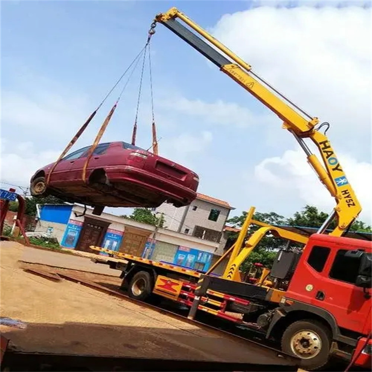 河南吊车吊汽车的正确方法